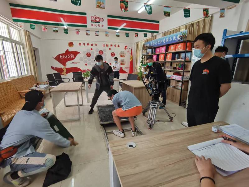 追星女孩心理学分析报告：蔚县广告片拍摄公司揭秘饭圈应援式传播逻辑